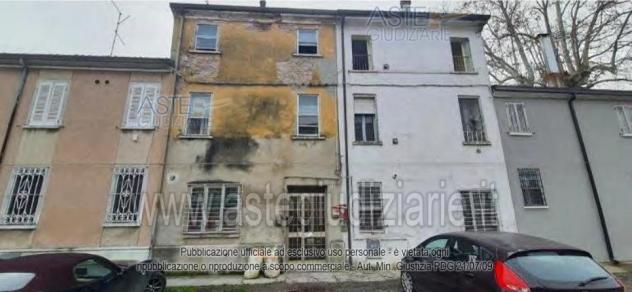 appartamento in vendita a Sermide e Felonica in zona Sermide