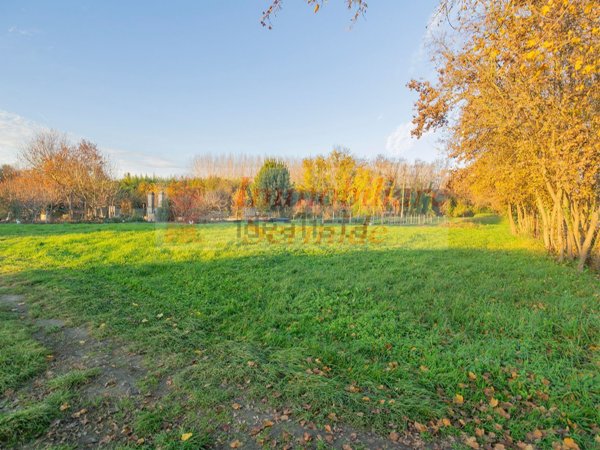 casa semindipendente in vendita a Sermide e Felonica in zona Caposotto