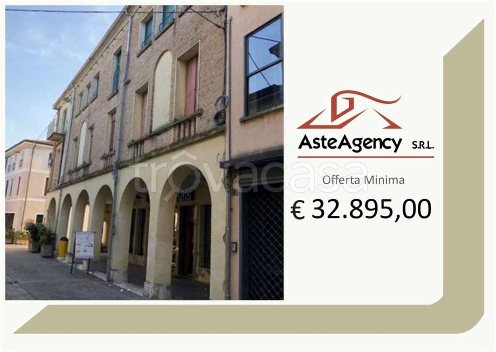 appartamento in vendita a Sermide e Felonica in zona Sermide