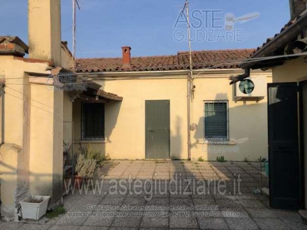 appartamento in vendita a Sermide e Felonica in zona Sermide