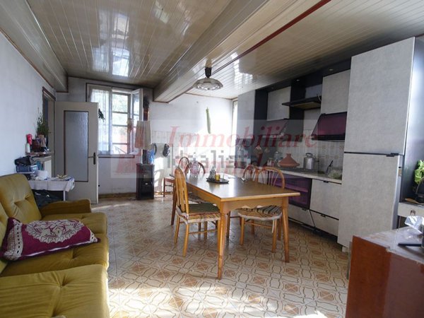 casa indipendente in vendita a Sermide e Felonica in zona Sermide