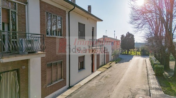 casa indipendente in vendita a Sermide e Felonica