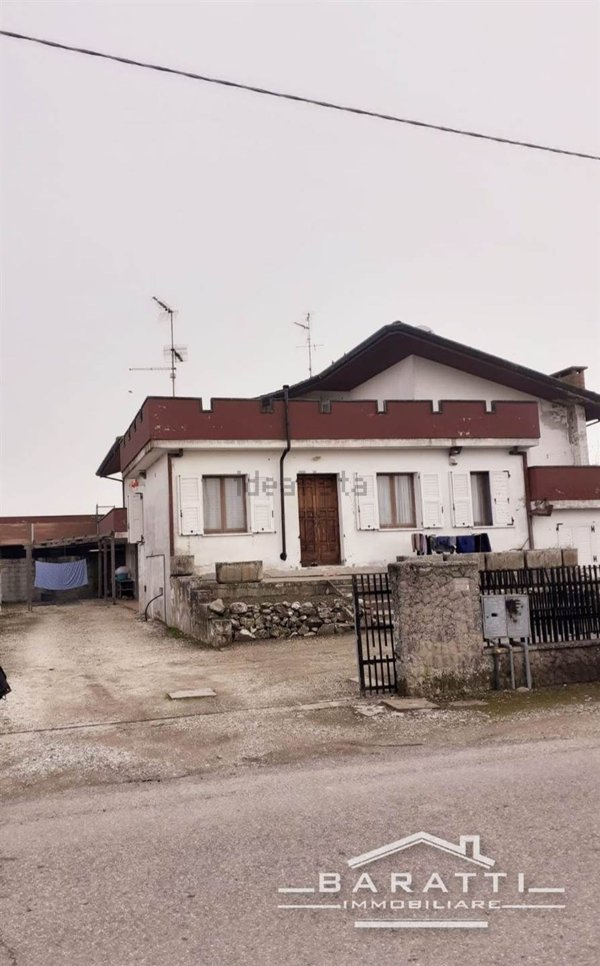 casa indipendente in vendita a Sermide e Felonica