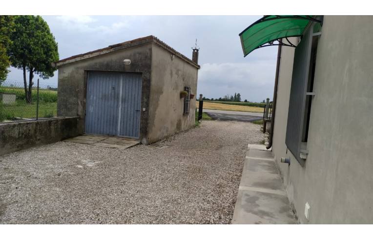 casa indipendente in vendita a Sermide e Felonica