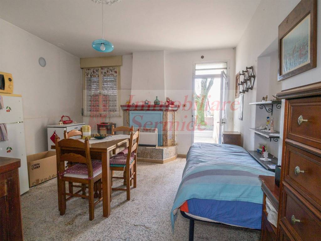 casa indipendente in vendita a Sermide e Felonica in zona Quatrelle