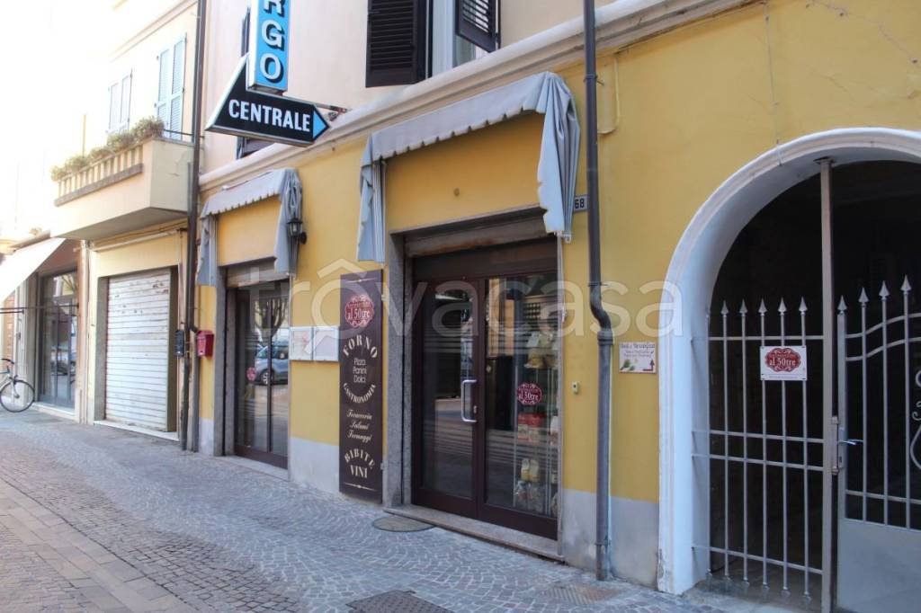 negozio in vendita a Sermide e Felonica