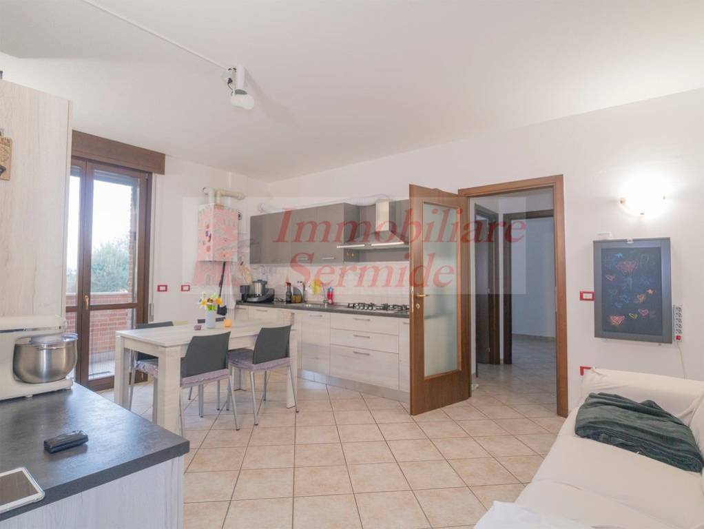 appartamento in vendita a Sermide e Felonica in zona Sermide