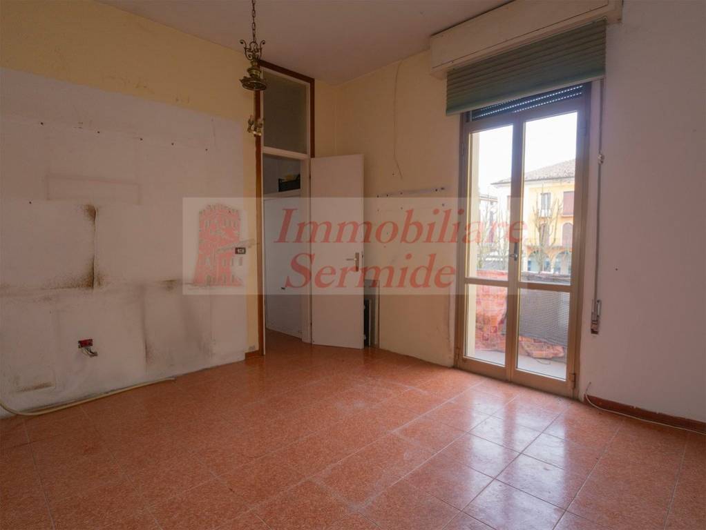 appartamento in vendita a Sermide e Felonica in zona Sermide