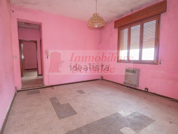 appartamento in vendita a Sermide e Felonica in zona Sermide