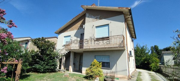 casa indipendente in vendita a Sermide e Felonica in zona Caposotto