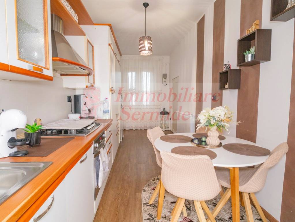 casa indipendente in vendita a Sermide e Felonica in zona Sermide