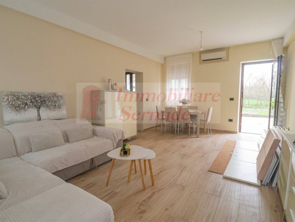 casa indipendente in vendita a Sermide e Felonica in zona Sermide