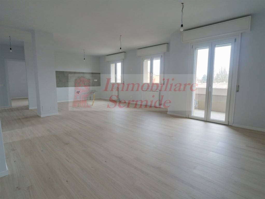 appartamento in vendita a Sermide e Felonica in zona Sermide