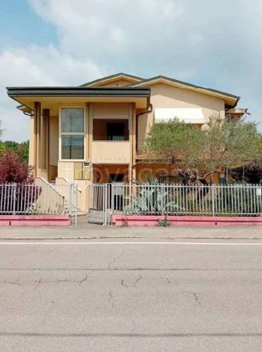 casa indipendente in vendita a Sermide e Felonica