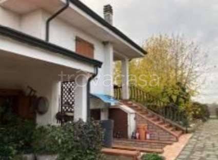 casa indipendente in vendita a Sermide e Felonica