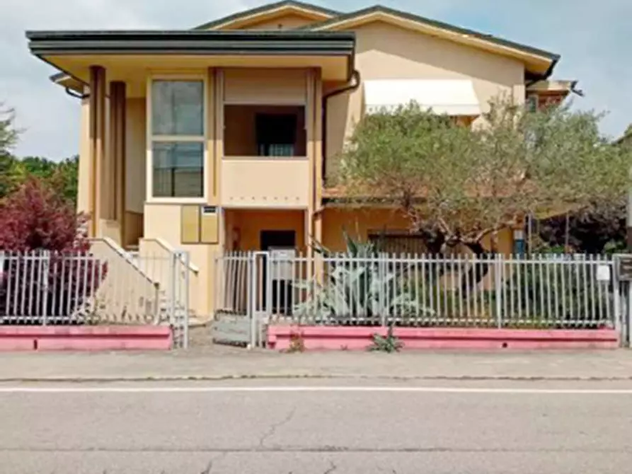 casa indipendente in vendita a Sermide e Felonica in zona Sermide