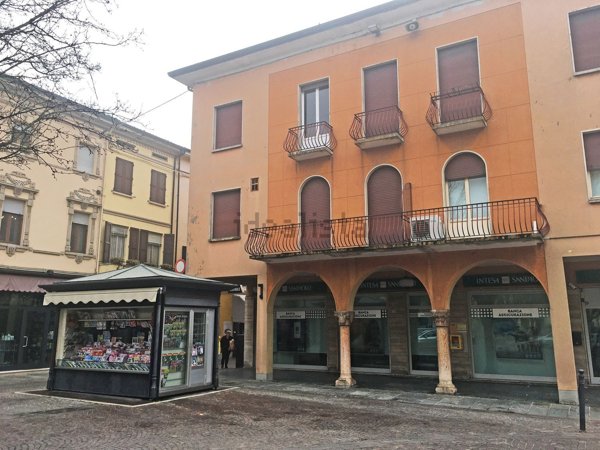 appartamento in vendita a Sermide e Felonica in zona Sermide