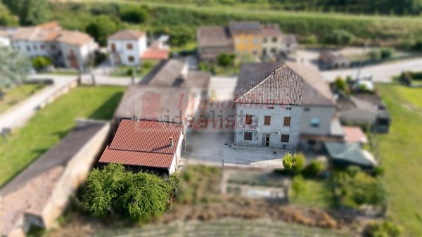 casa indipendente in vendita a Sermide e Felonica in zona Caposotto