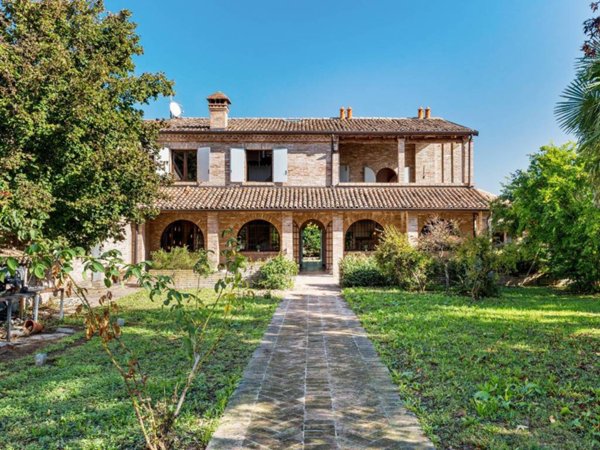 casa indipendente in vendita a Sermide e Felonica