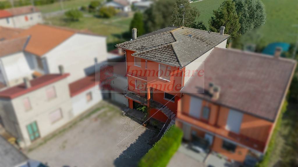 casa indipendente in vendita a Sermide e Felonica in zona Sermide