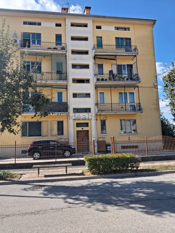 appartamento in vendita a Sermide e Felonica in zona Sermide