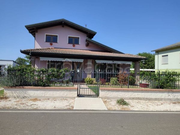 casa indipendente in vendita a Serravalle a Po in zona Libiola