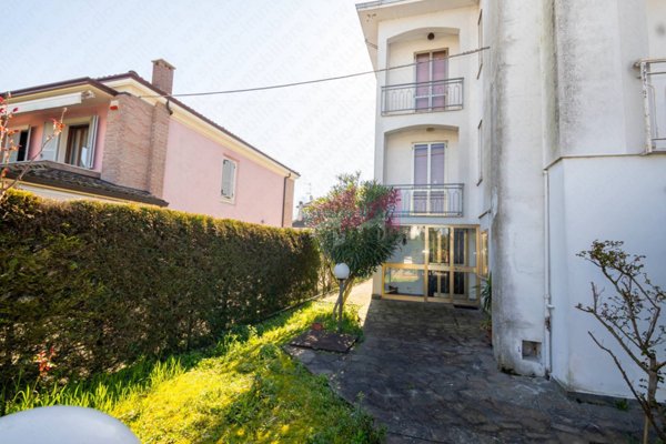 casale in vendita a Serravalle a Po