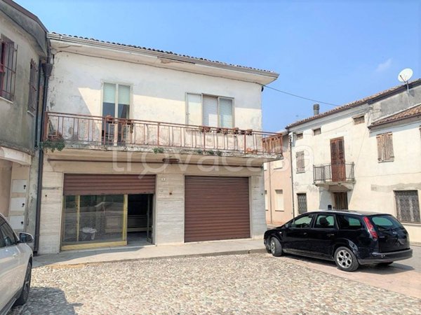 appartamento in vendita a Serravalle a Po in zona Libiola