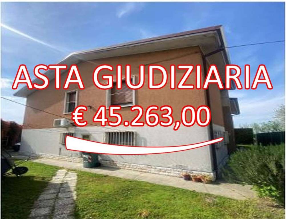 casa indipendente in vendita a Serravalle a Po