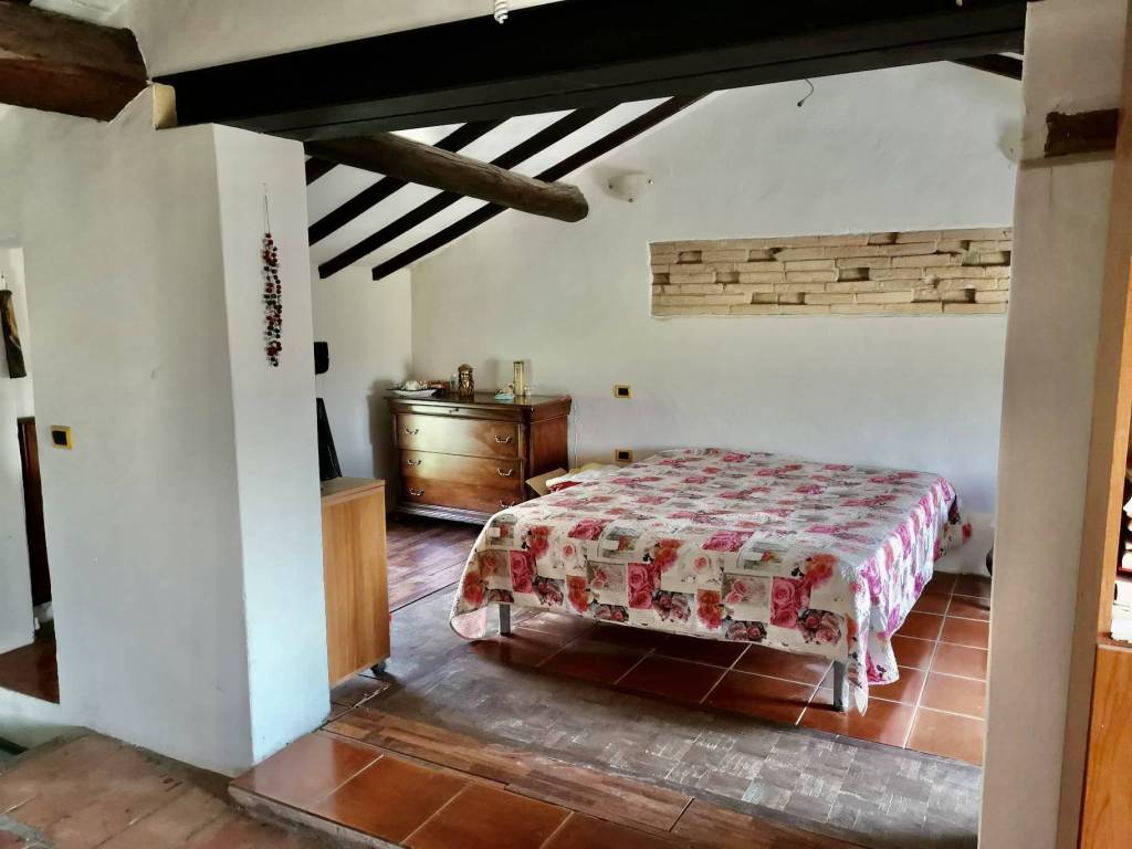 casa indipendente in vendita a Serravalle a Po in zona Libiola