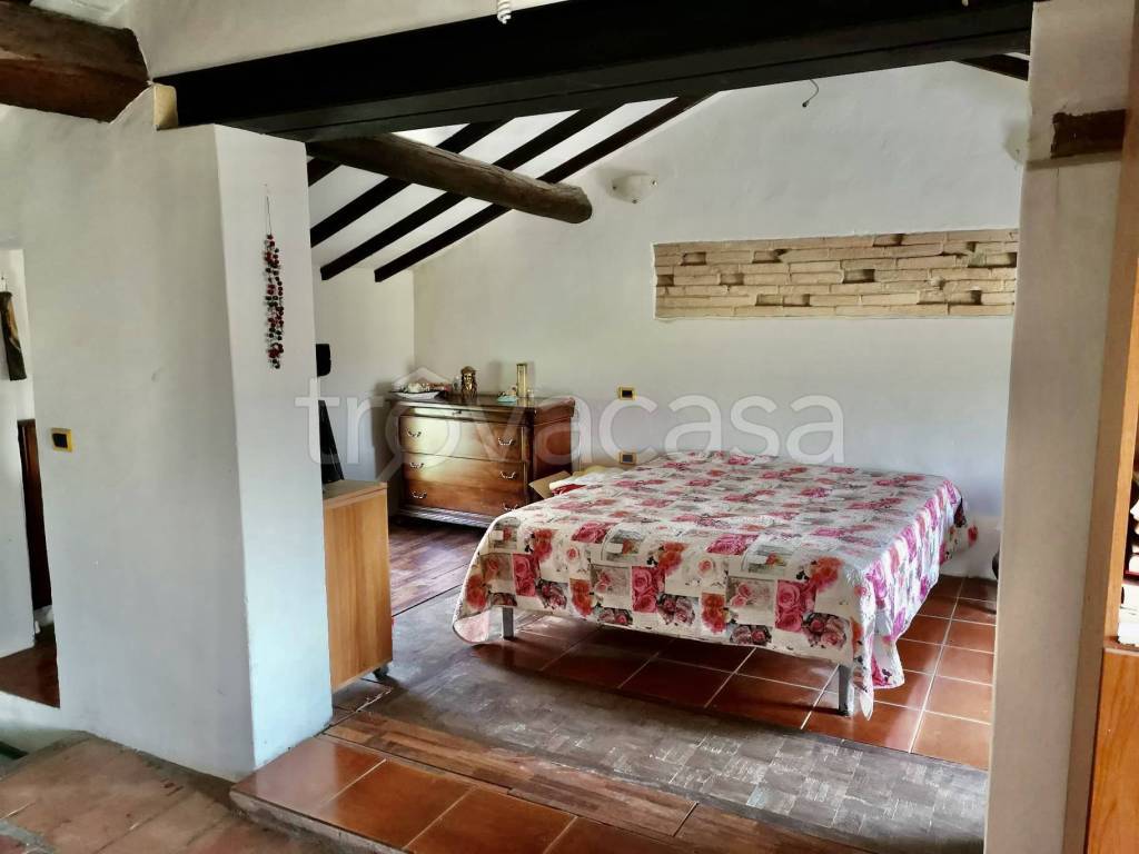 casa indipendente in vendita a Serravalle a Po in zona Libiola