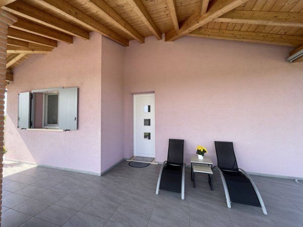 casa indipendente in vendita a Serravalle a Po