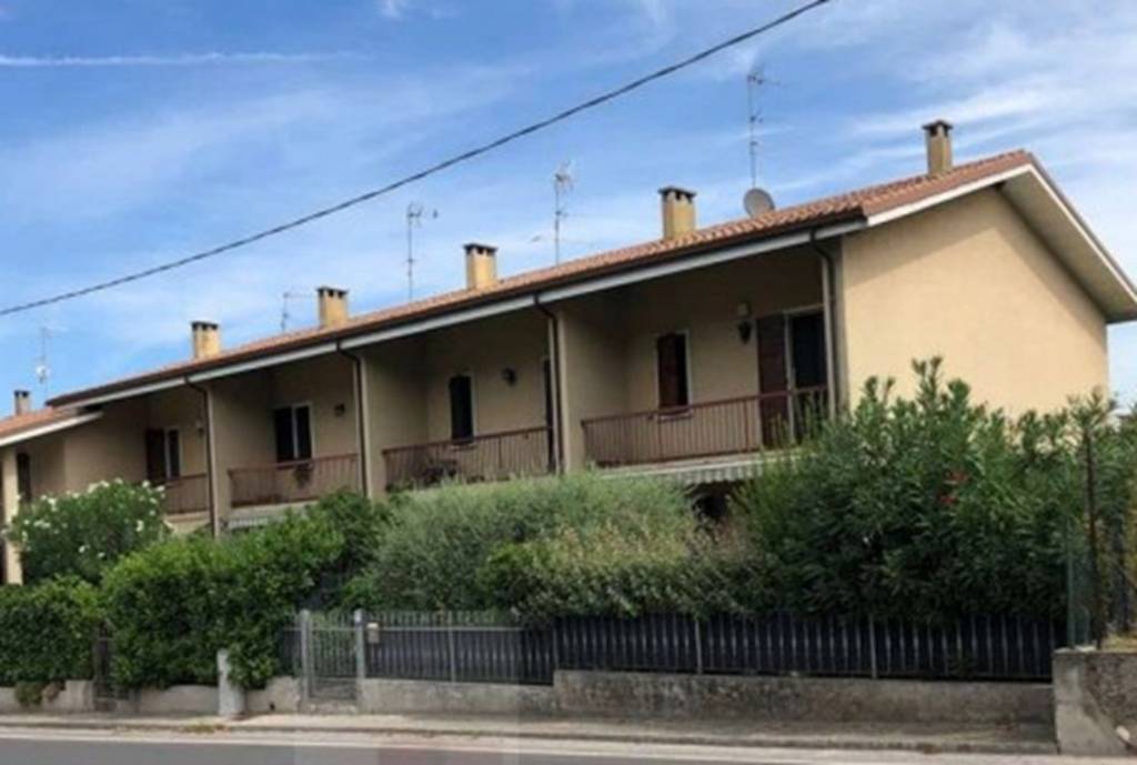 casa indipendente in vendita a Solferino