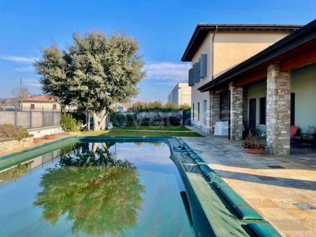 casa indipendente in vendita a Solferino