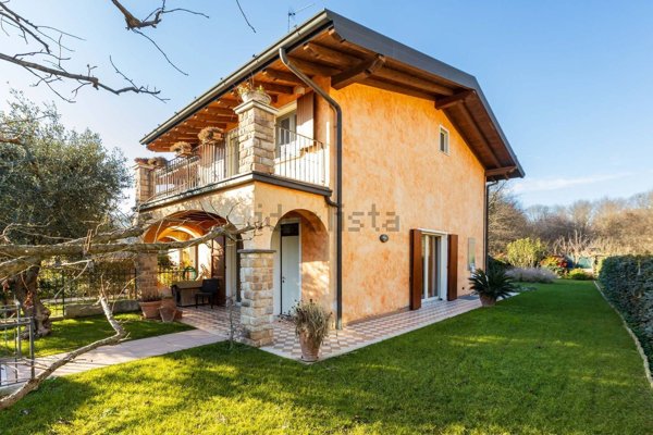 casa indipendente in vendita a Solferino