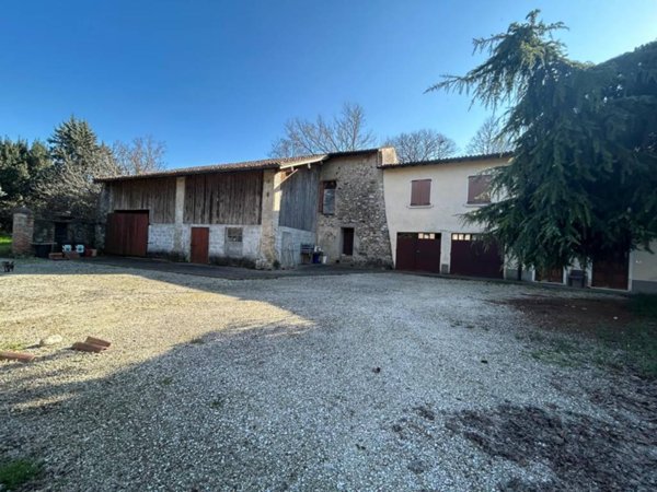 casa indipendente in vendita a Solferino