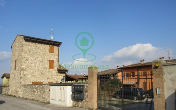 casa indipendente in vendita a Solferino