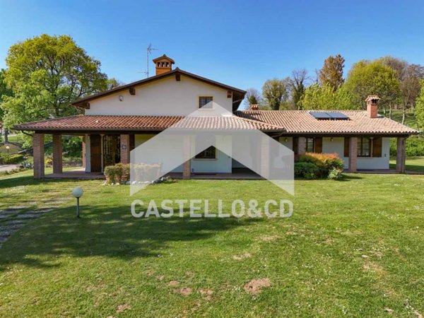 casa indipendente in vendita a Solferino