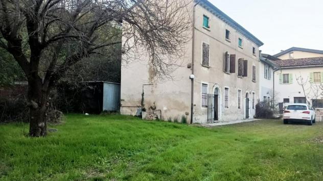 casale in vendita a Solferino