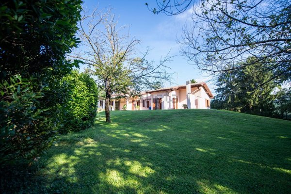 casa indipendente in vendita a Solferino