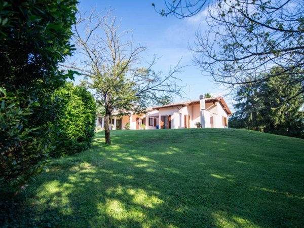casa indipendente in vendita a Solferino