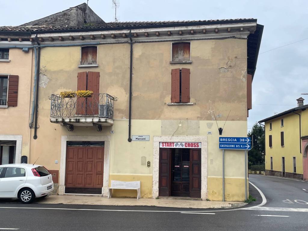 casa indipendente in vendita a Solferino