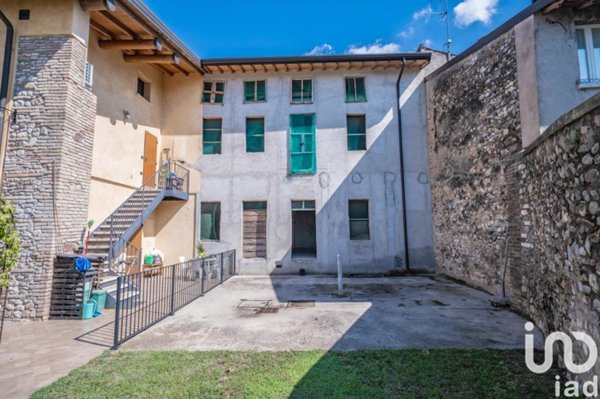 casa indipendente in vendita a Solferino