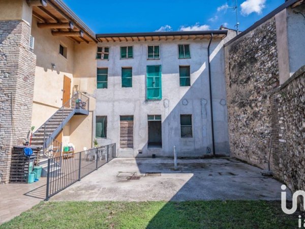 casa indipendente in vendita a Solferino