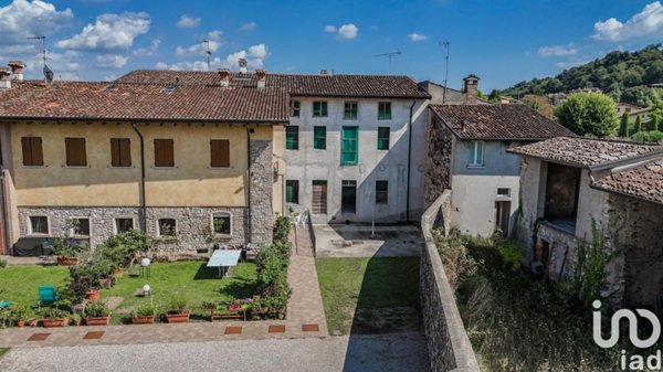 casa indipendente in vendita a Solferino