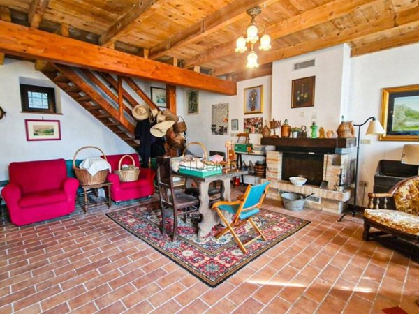 casa indipendente in vendita a Solferino