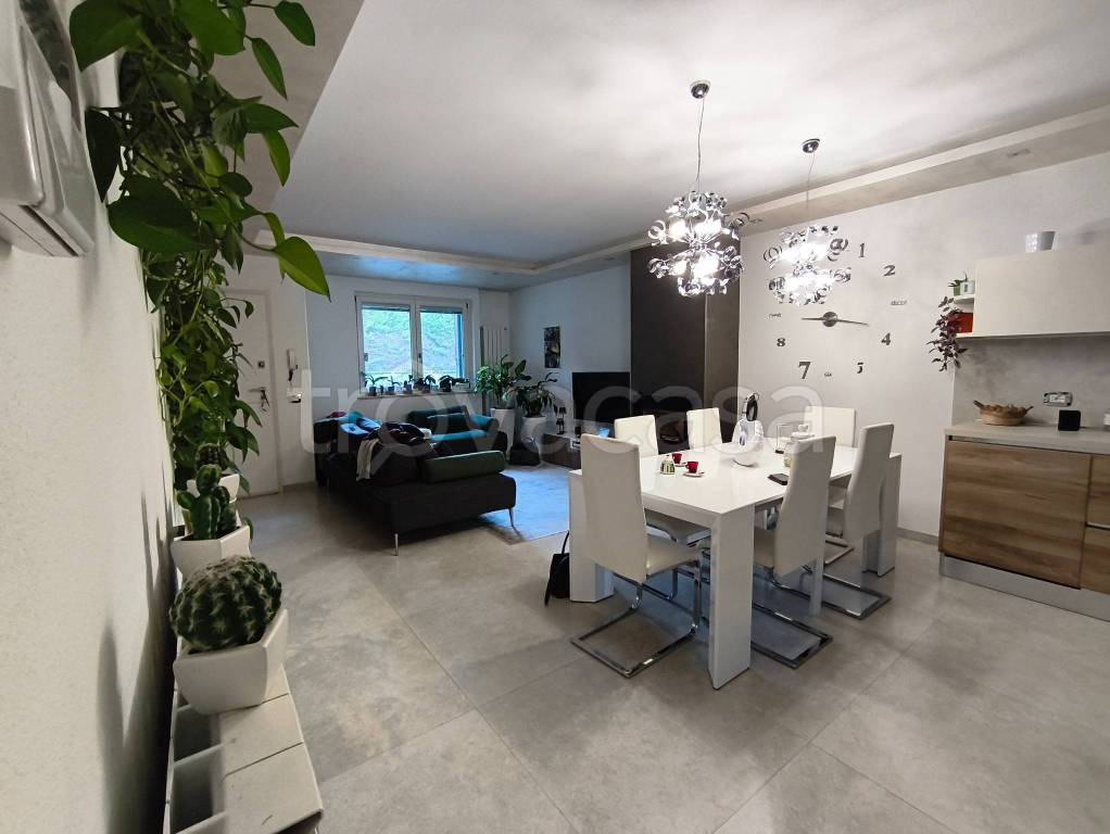 casa indipendente in vendita a Solferino