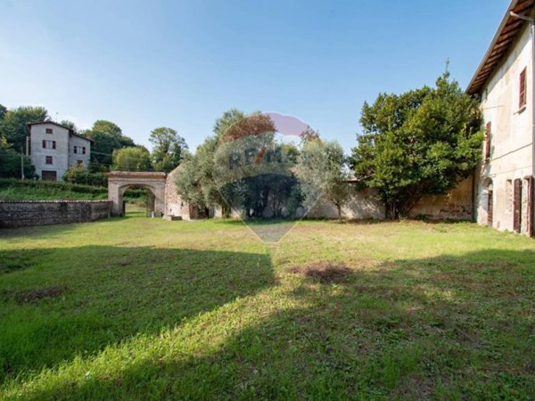 casa indipendente in vendita a Solferino in zona Barche