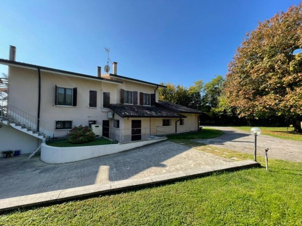 casa indipendente in vendita a Solferino