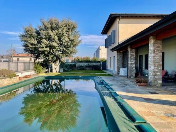 casa indipendente in vendita a Solferino